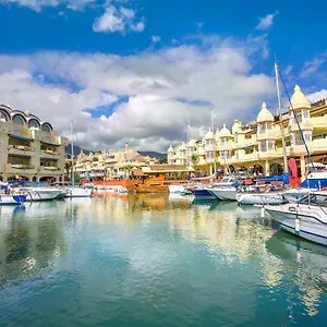  Apartamento Puerto Marina Waterfront España
